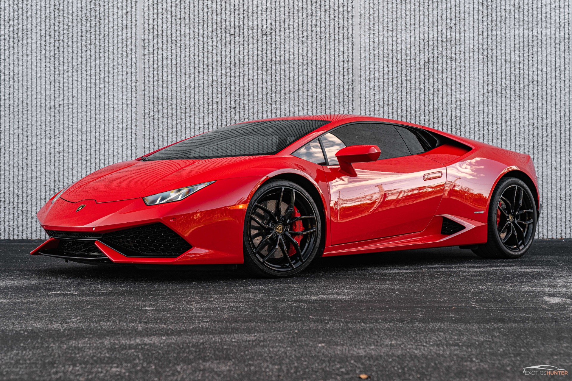 Used 2015 Lamborghini Huracan LP 610-4 in Rosso Mars w/ $281K 